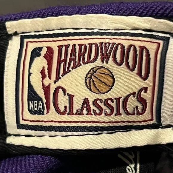 MITCHELL & NESS Toronto Raptors Vintage Script SnapBack Hat / One Size - Picture 6 of 6